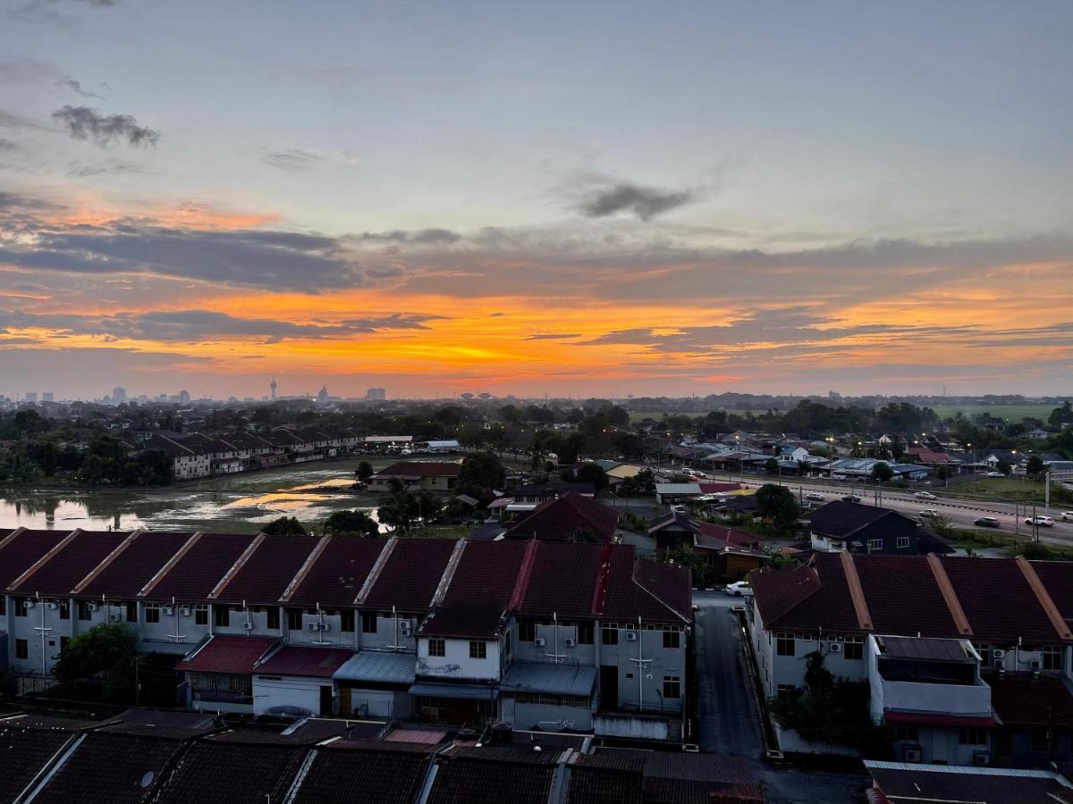 Condo 2-10 Imperio Professional Suite 阿罗士打 外观 照片